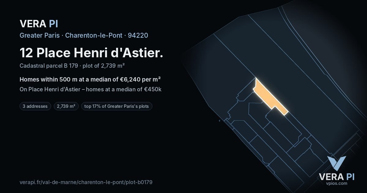 12 Place Henri d'Astier, Charenton-le-Pont at night – the plot lit, the parcels around coloured by the prices near them