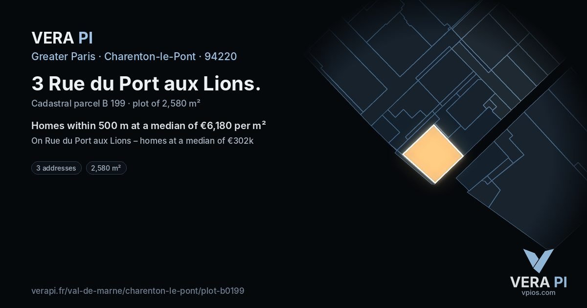 3 Rue du Port aux Lions, Charenton-le-Pont at night – the plot lit, the parcels around coloured by the prices near them