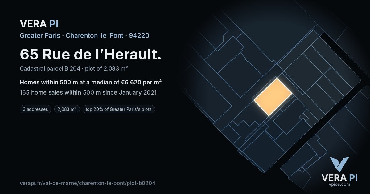 65 Rue de l’Herault, Charenton-le-Pont at night – the plot lit, the parcels around coloured by the prices near them