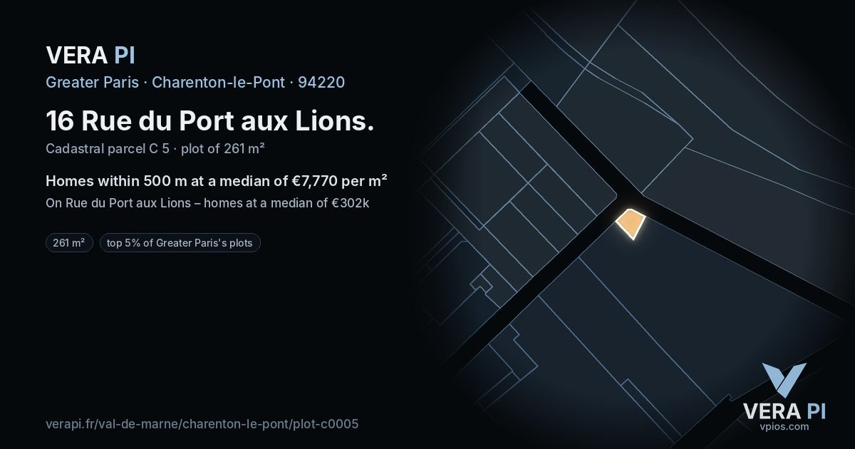 16 Rue du Port aux Lions, Charenton-le-Pont at night – the plot lit, the parcels around coloured by the prices near them