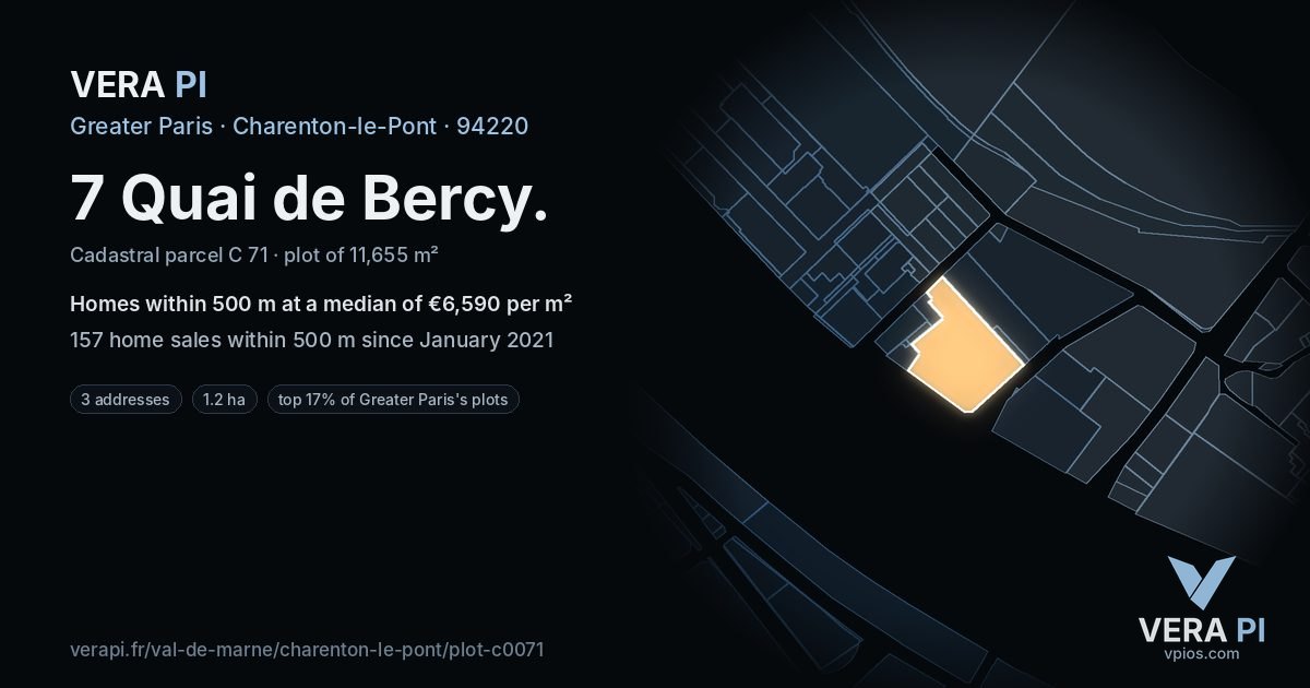7 Quai de Bercy, Charenton-le-Pont at night – the plot lit, the parcels around coloured by the prices near them