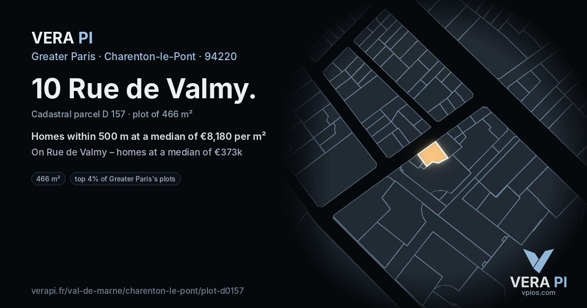 10 Rue de Valmy, Charenton-le-Pont at night – the plot lit, the parcels around coloured by the prices near them