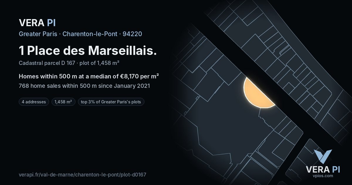 1 Place des Marseillais, Charenton-le-Pont at night – the plot lit, the parcels around coloured by the prices near them