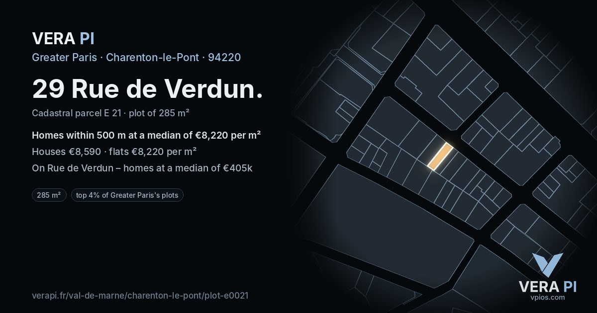 29 Rue de Verdun, Charenton-le-Pont at night – the plot lit, the parcels around coloured by the prices near them