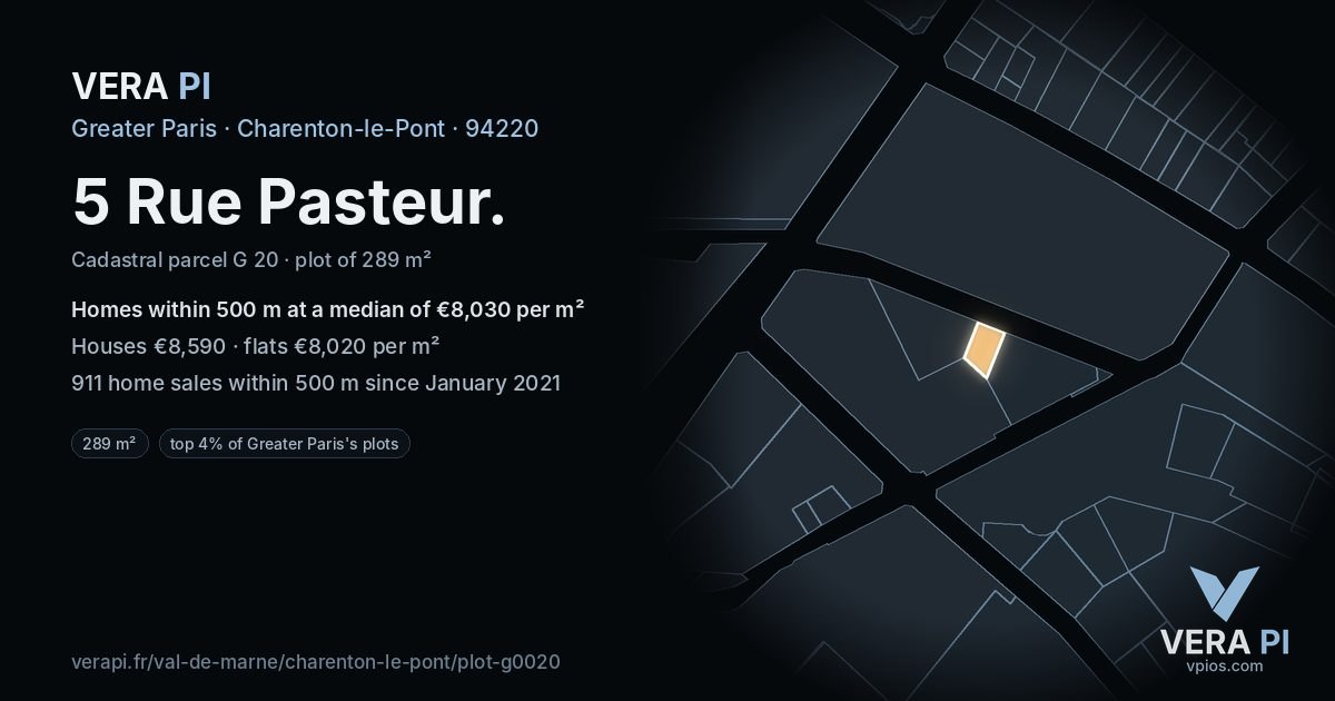 5 Rue Pasteur, Charenton-le-Pont at night – the plot lit, the parcels around coloured by the prices near them