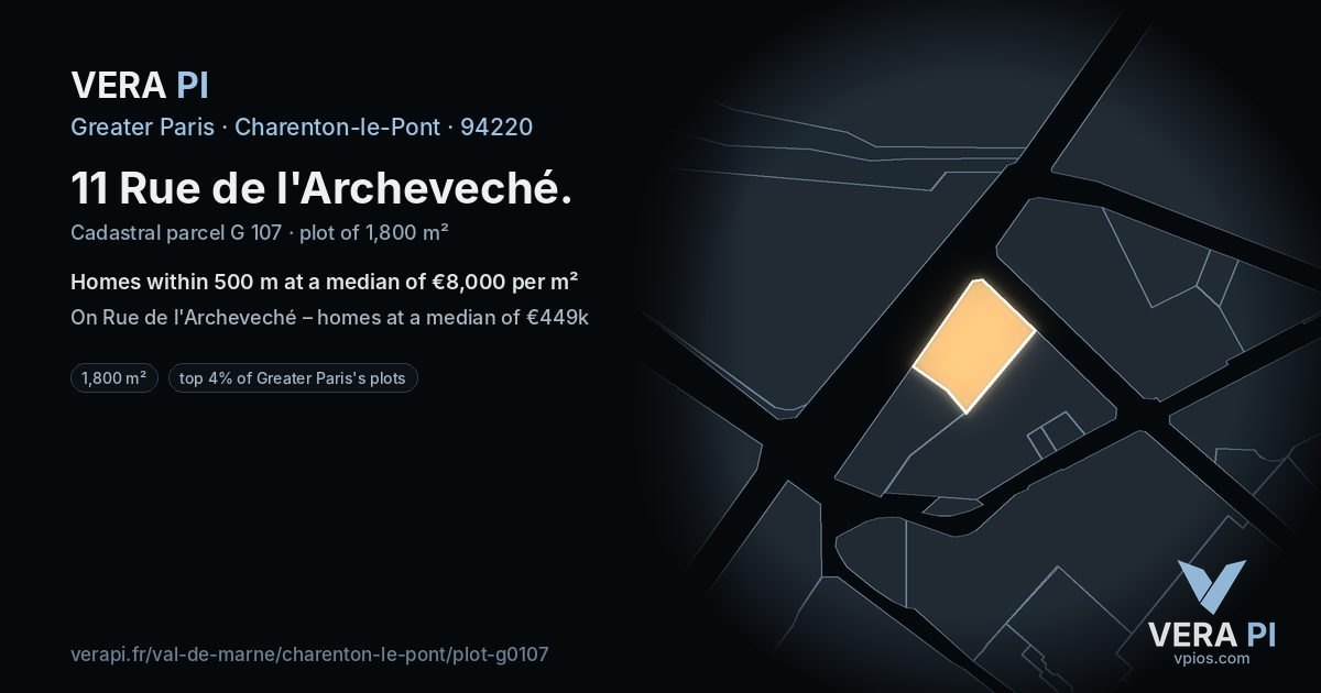 11 Rue de l'Archeveché, Charenton-le-Pont at night – the plot lit, the parcels around coloured by the prices near them