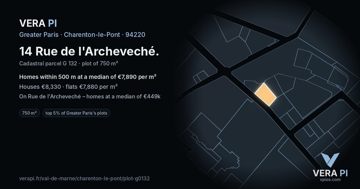 14 Rue de l'Archeveché, Charenton-le-Pont at night – the plot lit, the parcels around coloured by the prices near them