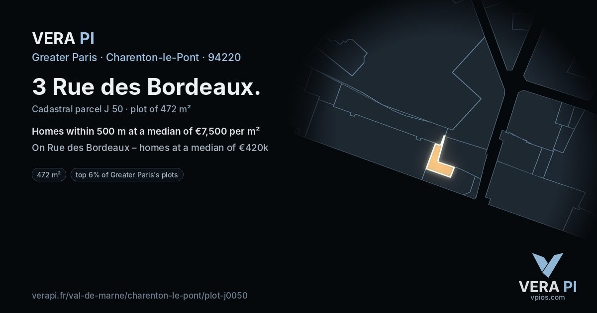 3 Rue des Bordeaux, Charenton-le-Pont at night – the plot lit, the parcels around coloured by the prices near them