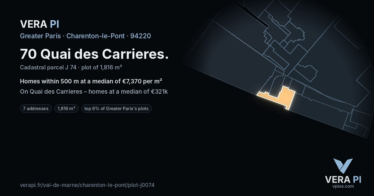 70 Quai des Carrieres, Charenton-le-Pont at night – the plot lit, the parcels around coloured by the prices near them