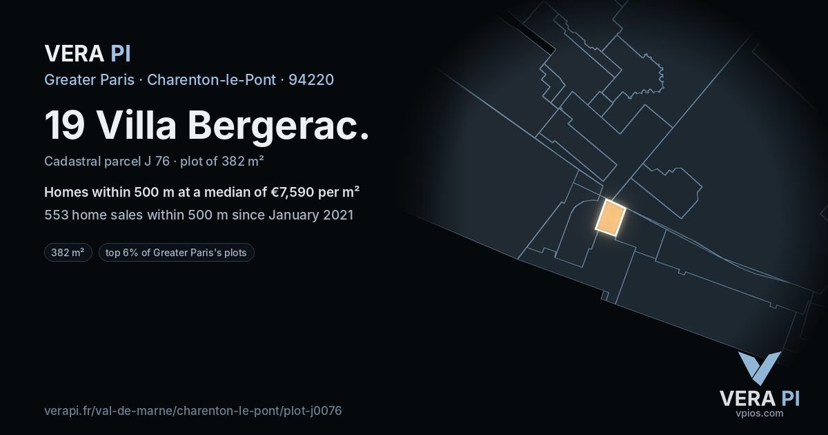19 Villa Bergerac, Charenton-le-Pont at night – the plot lit, the parcels around coloured by the prices near them