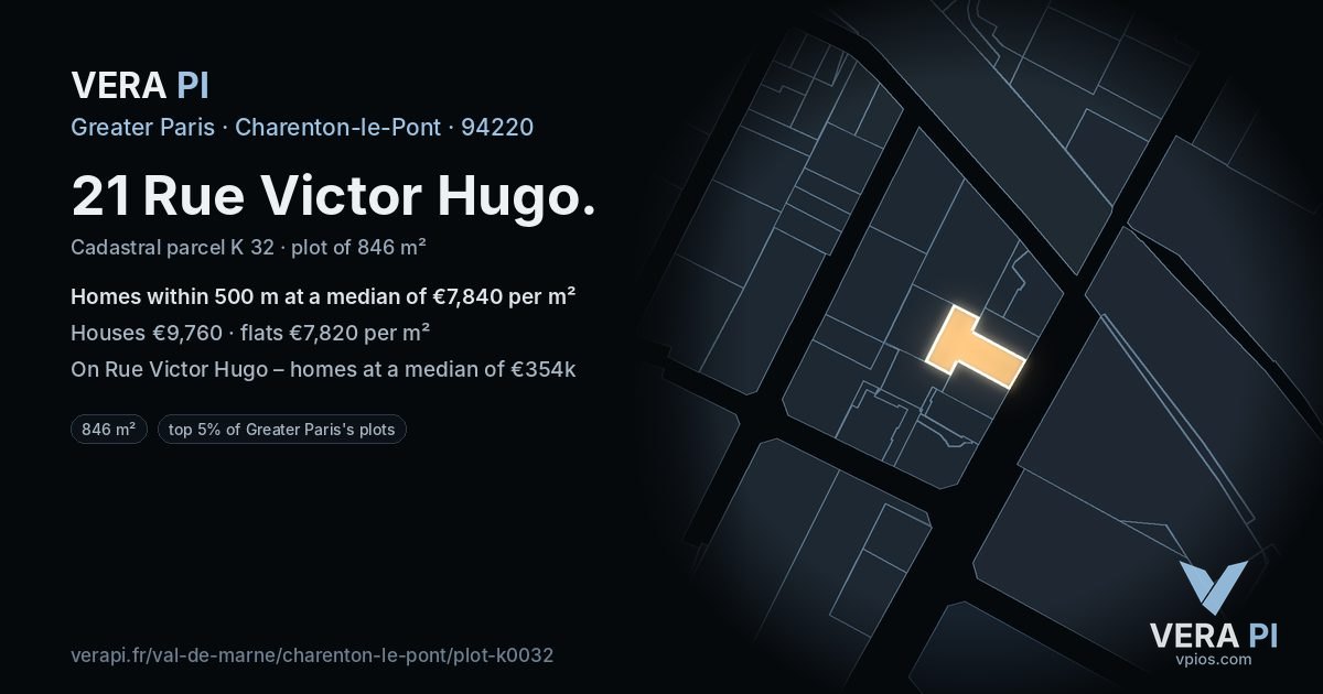 21 Rue Victor Hugo, Charenton-le-Pont at night – the plot lit, the parcels around coloured by the prices near them