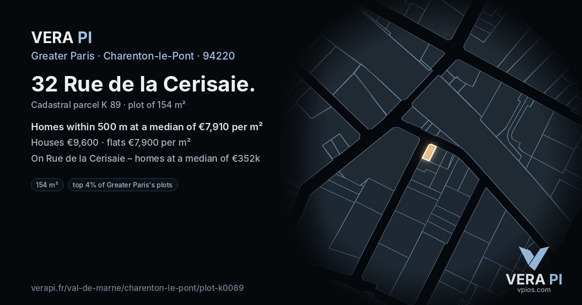 32 Rue de la Cerisaie, Charenton-le-Pont at night – the plot lit, the parcels around coloured by the prices near them