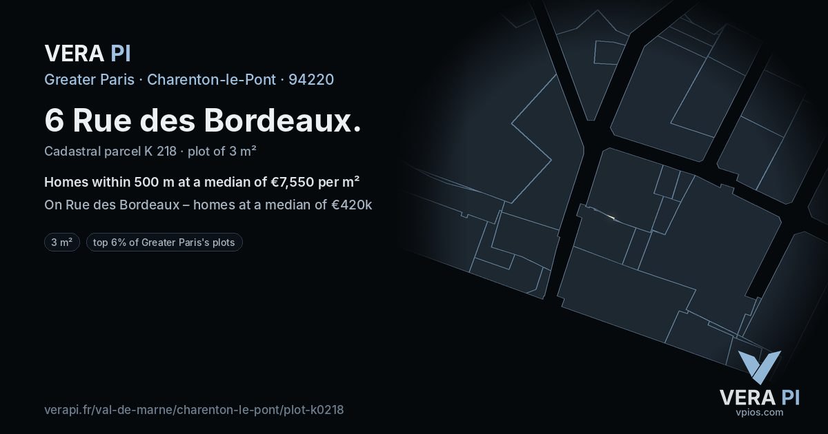 6 Rue des Bordeaux, Charenton-le-Pont at night – the plot lit, the parcels around coloured by the prices near them