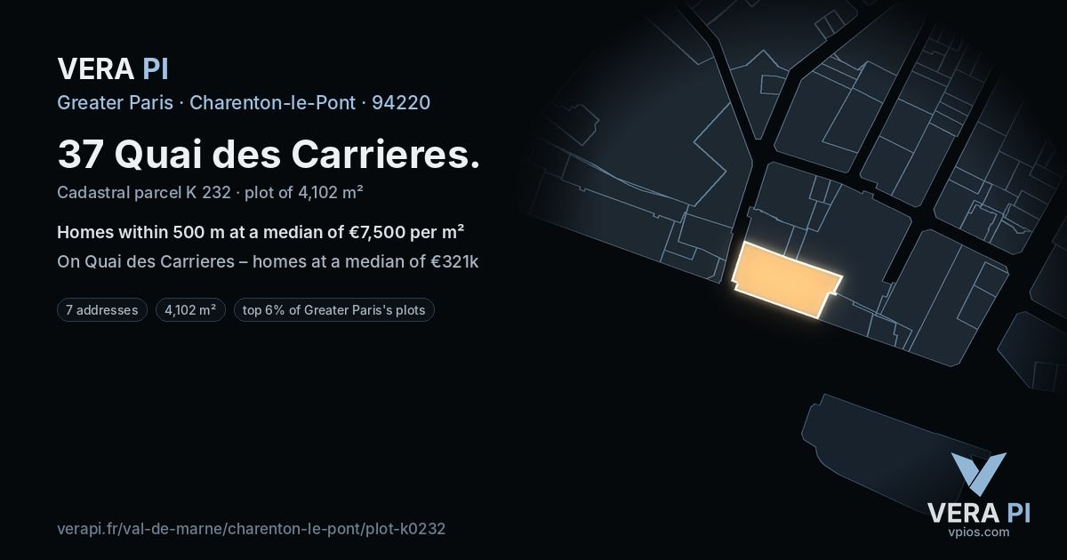 37 Quai des Carrieres, Charenton-le-Pont at night – the plot lit, the parcels around coloured by the prices near them