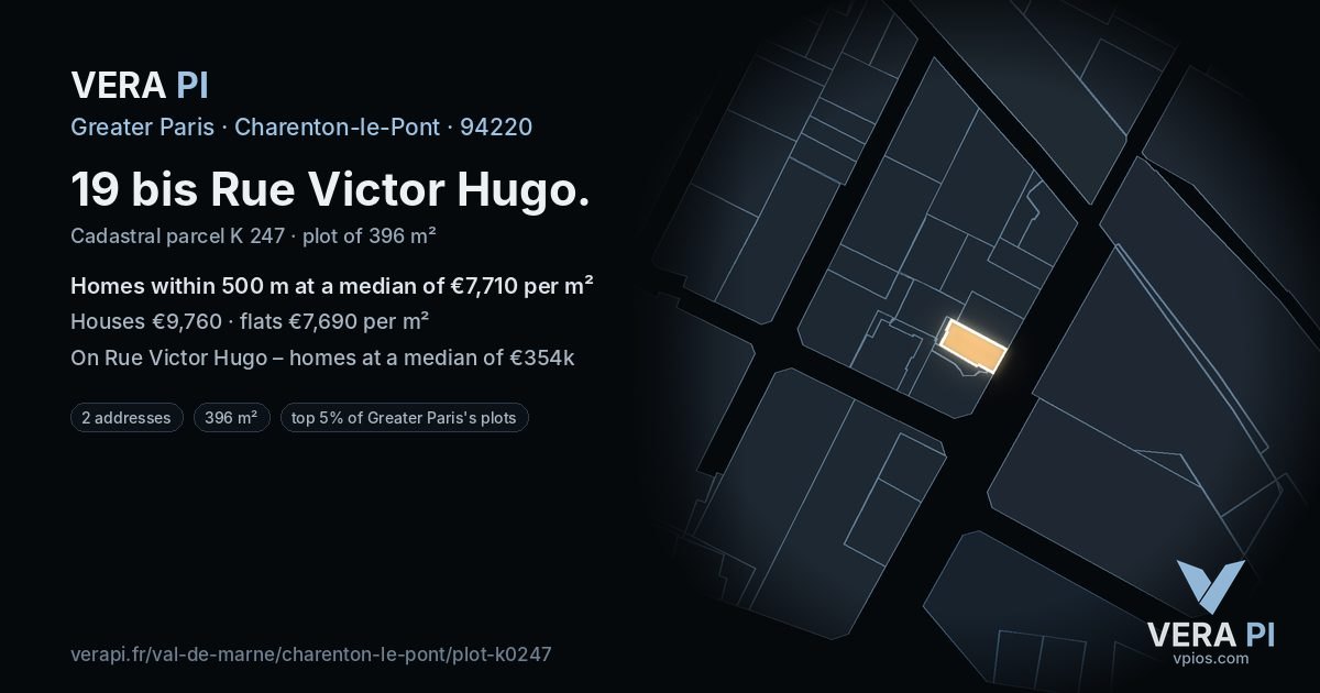 19 bis Rue Victor Hugo, Charenton-le-Pont at night – the plot lit, the parcels around coloured by the prices near them