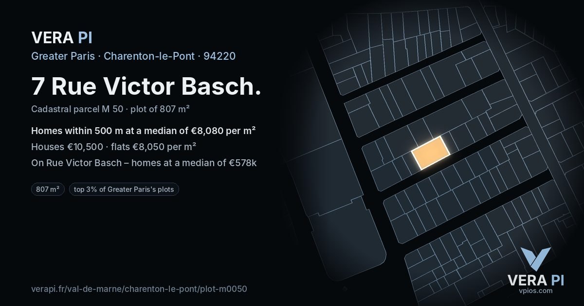 7 Rue Victor Basch, Charenton-le-Pont at night – the plot lit, the parcels around coloured by the prices near them