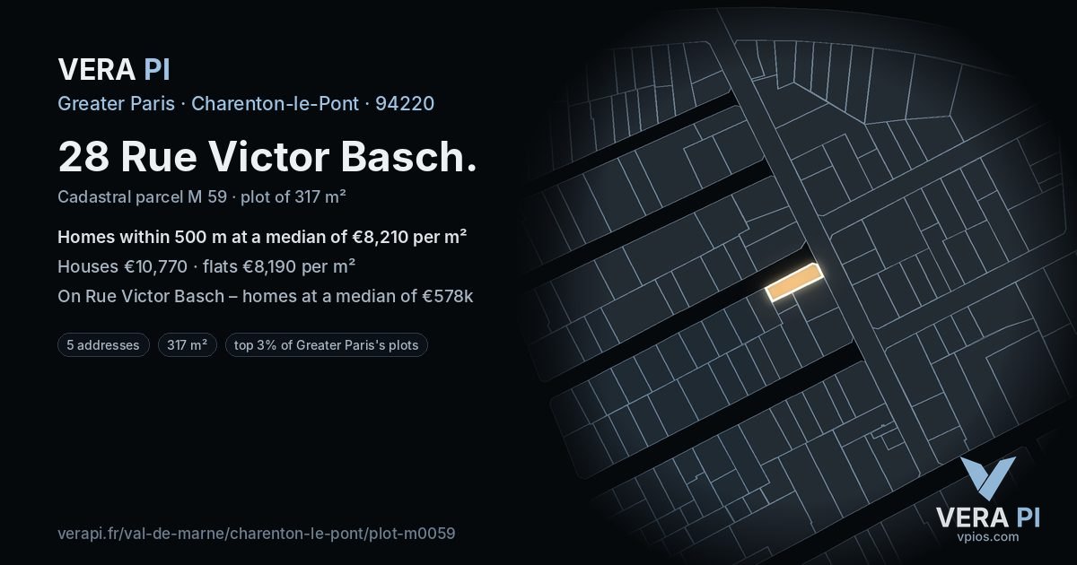 28 Rue Victor Basch, Charenton-le-Pont at night – the plot lit, the parcels around coloured by the prices near them