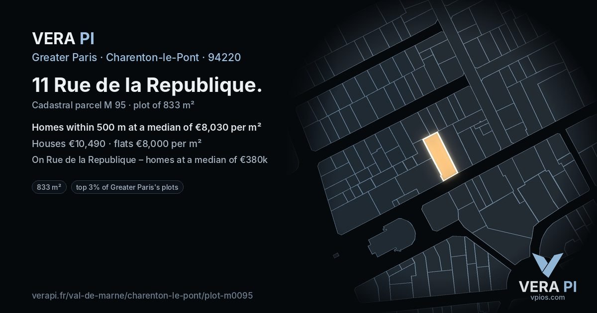 11 Rue de la Republique, Charenton-le-Pont at night – the plot lit, the parcels around coloured by the prices near them