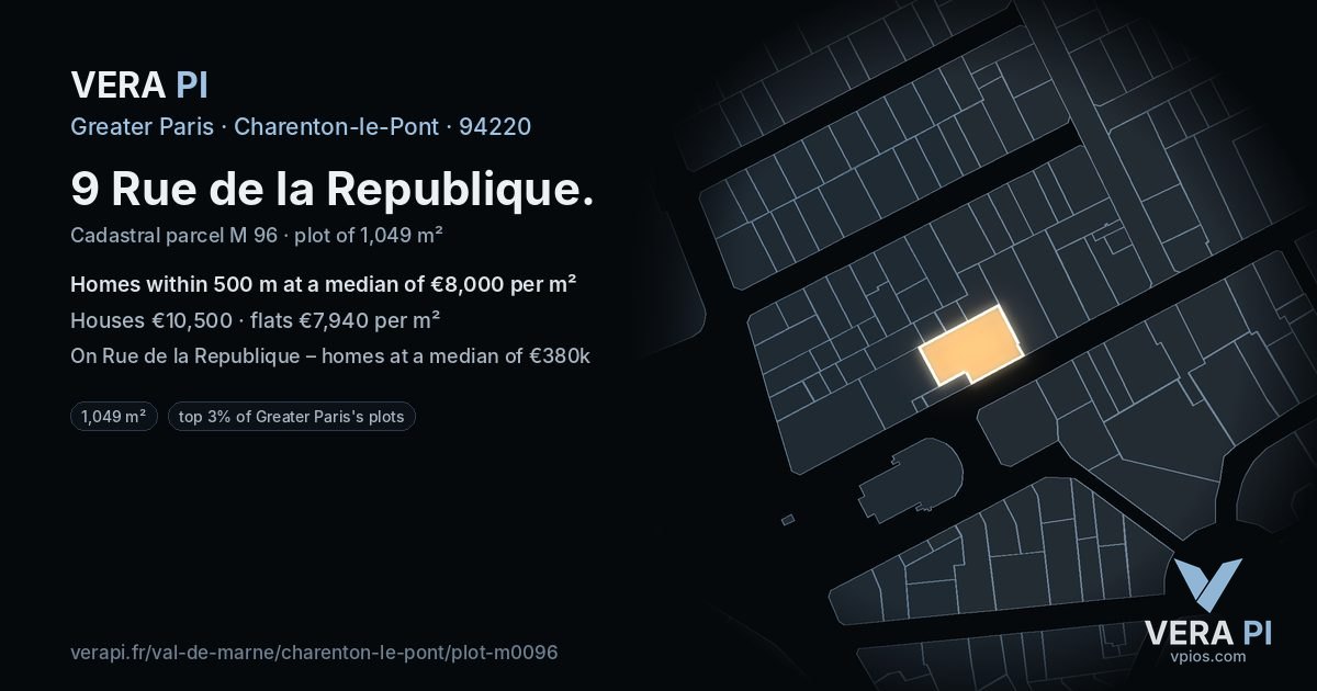 9 Rue de la Republique, Charenton-le-Pont at night – the plot lit, the parcels around coloured by the prices near them