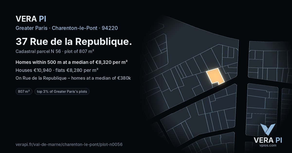 37 Rue de la Republique, Charenton-le-Pont at night – the plot lit, the parcels around coloured by the prices near them