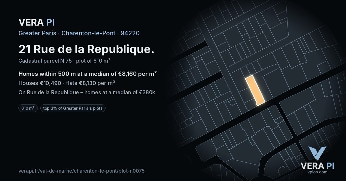 21 Rue de la Republique, Charenton-le-Pont at night – the plot lit, the parcels around coloured by the prices near them