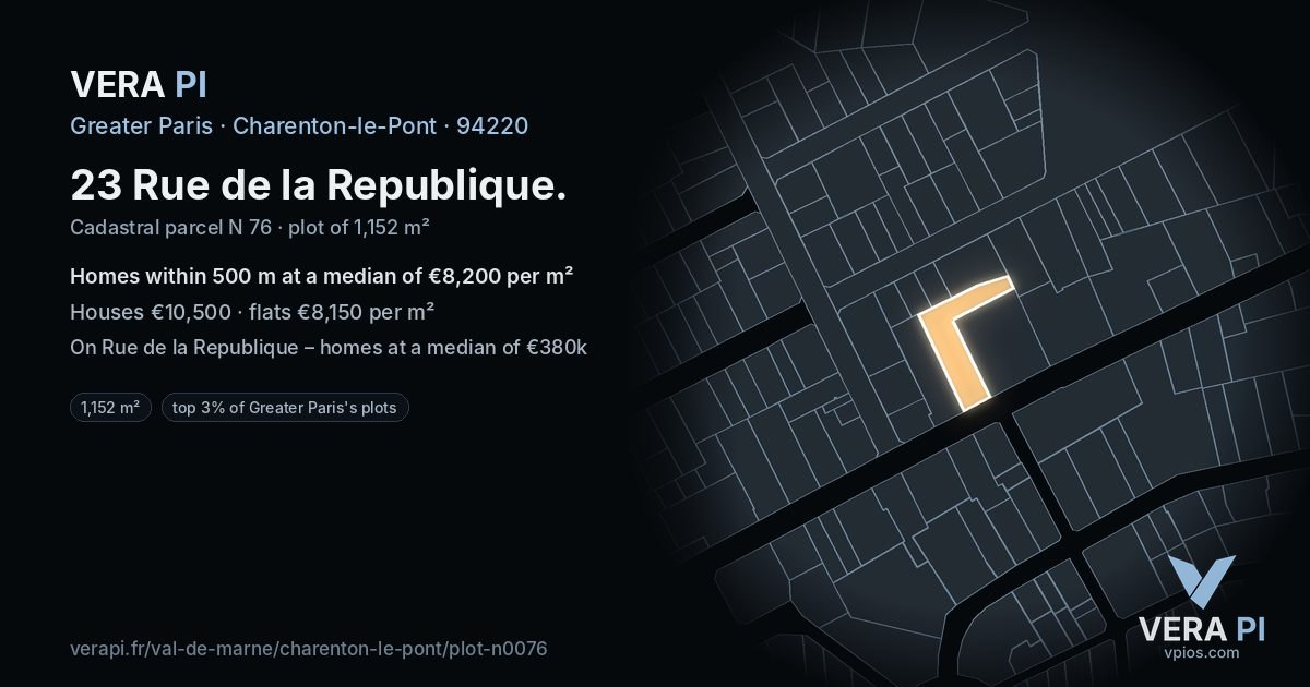 23 Rue de la Republique, Charenton-le-Pont at night – the plot lit, the parcels around coloured by the prices near them