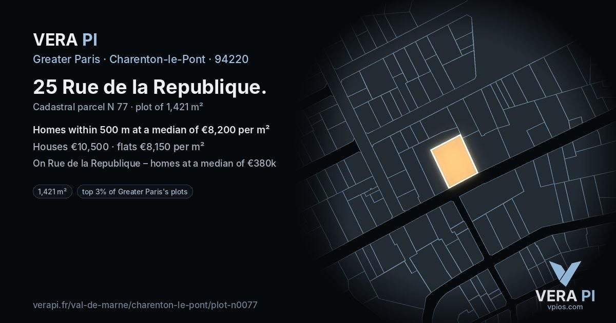 25 Rue de la Republique, Charenton-le-Pont at night – the plot lit, the parcels around coloured by the prices near them