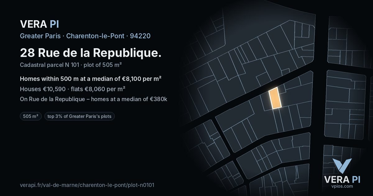 28 Rue de la Republique, Charenton-le-Pont at night – the plot lit, the parcels around coloured by the prices near them