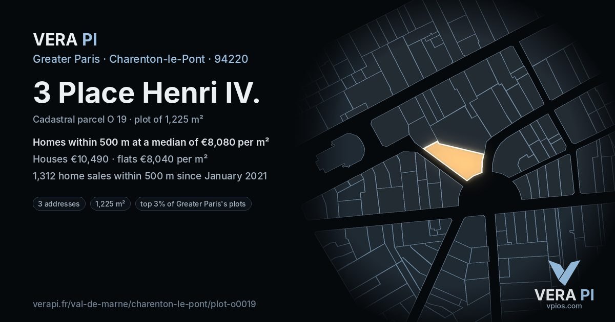 3 Place Henri IV, Charenton-le-Pont at night – the plot lit, the parcels around coloured by the prices near them