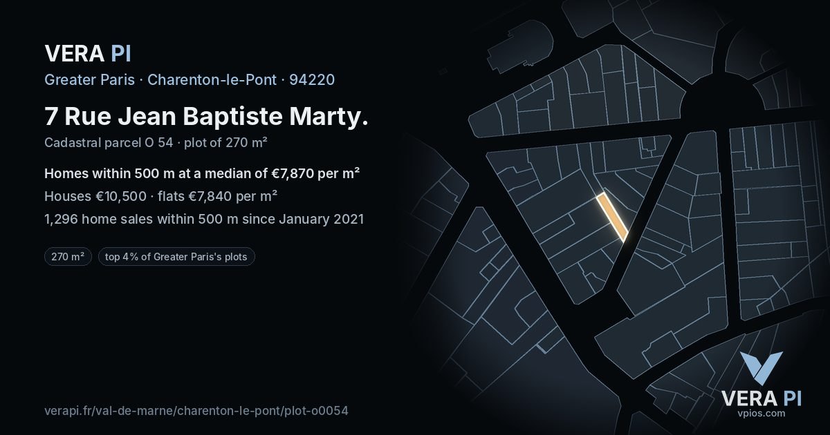7 Rue Jean Baptiste Marty, Charenton-le-Pont at night – the plot lit, the parcels around coloured by the prices near them