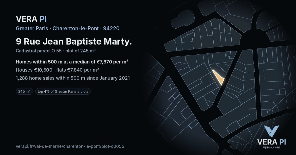 9 Rue Jean Baptiste Marty, Charenton-le-Pont at night – the plot lit, the parcels around coloured by the prices near them