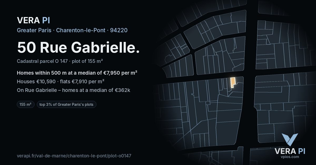 50 Rue Gabrielle, Charenton-le-Pont at night – the plot lit, the parcels around coloured by the prices near them