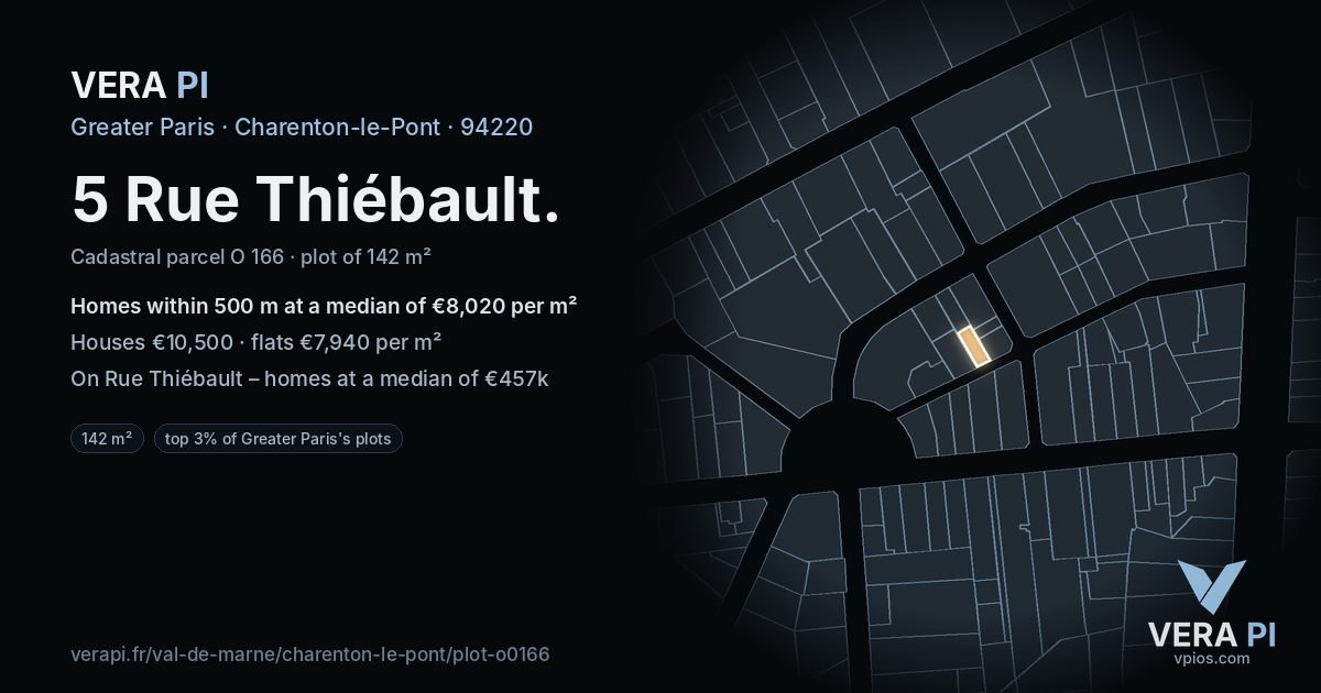 5 Rue Thiébault, Charenton-le-Pont at night – the plot lit, the parcels around coloured by the prices near them