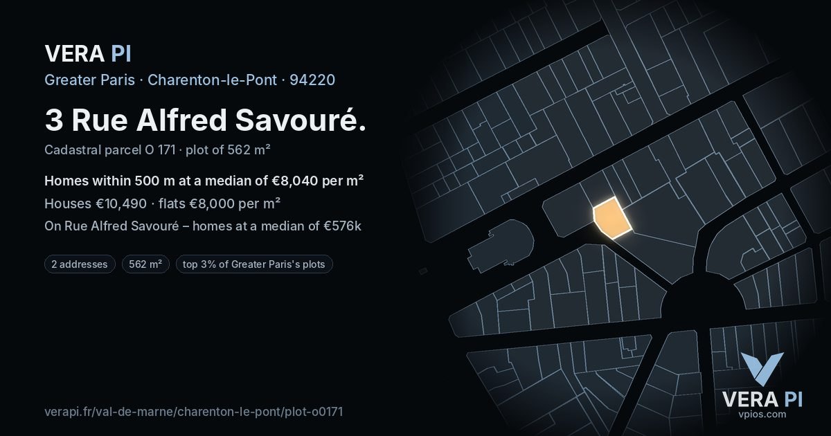 3 Rue Alfred Savouré, Charenton-le-Pont at night – the plot lit, the parcels around coloured by the prices near them