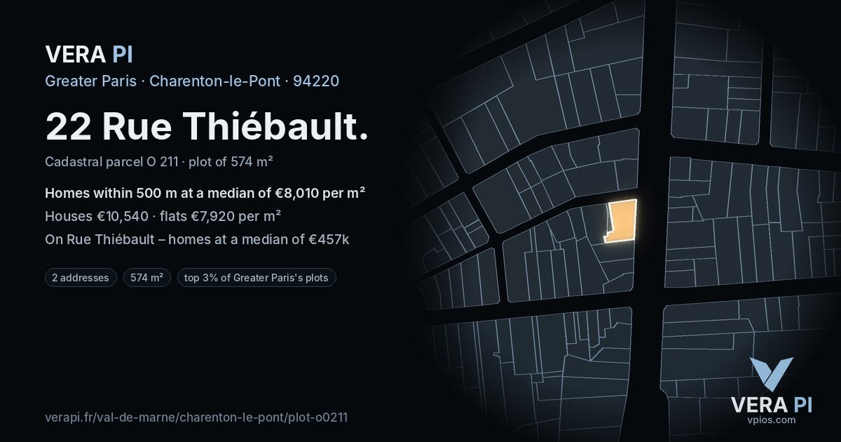 22 Rue Thiébault, Charenton-le-Pont at night – the plot lit, the parcels around coloured by the prices near them