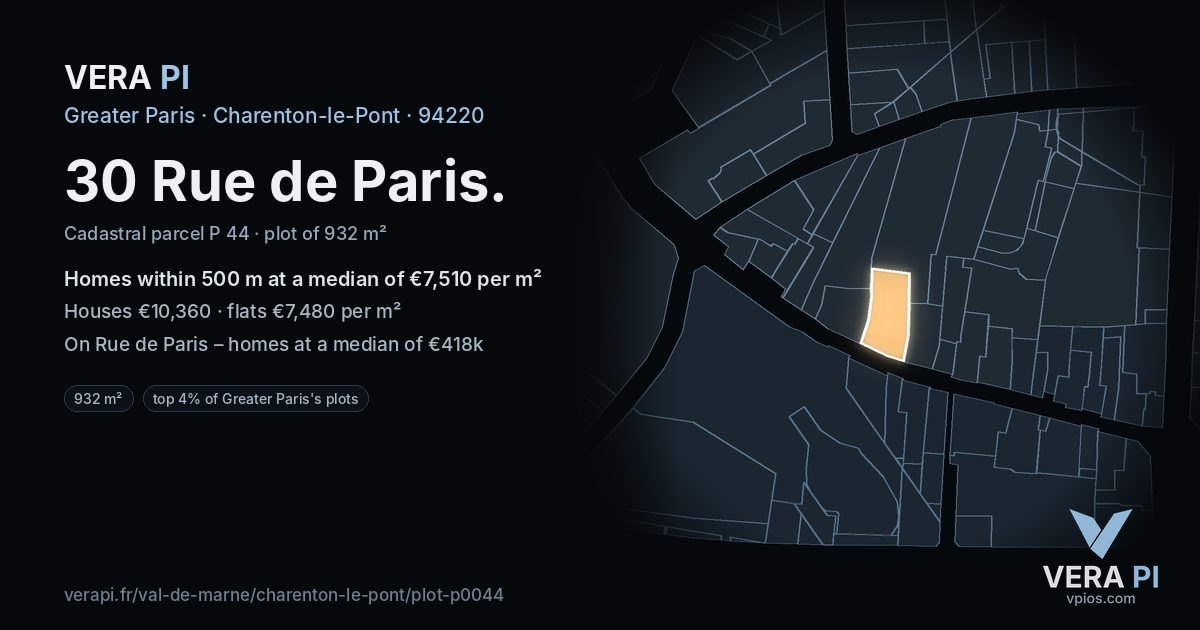 30 Rue de Paris, Charenton-le-Pont at night – the plot lit, the parcels around coloured by the prices near them