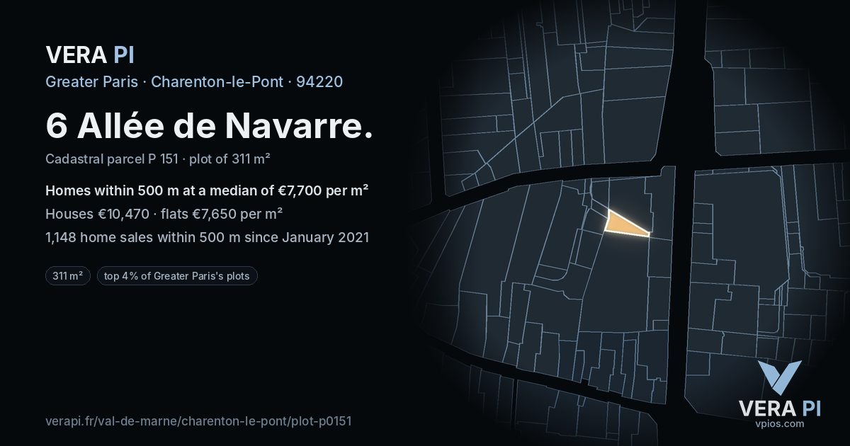 6 Allée de Navarre, Charenton-le-Pont at night – the plot lit, the parcels around coloured by the prices near them