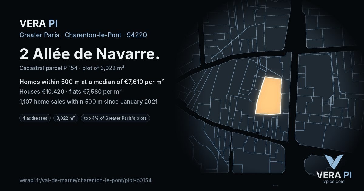 2 Allée de Navarre, Charenton-le-Pont at night – the plot lit, the parcels around coloured by the prices near them