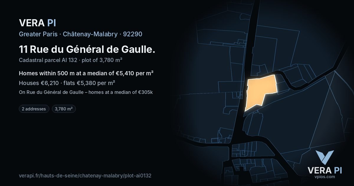 11 Rue du Général de Gaulle, Châtenay-Malabry at night – the plot lit, the parcels around coloured by the prices near them