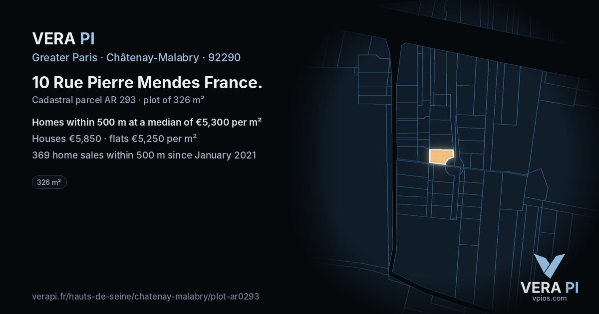 10 Rue Pierre Mendes France, Châtenay-Malabry at night – the plot lit, the parcels around coloured by the prices near them