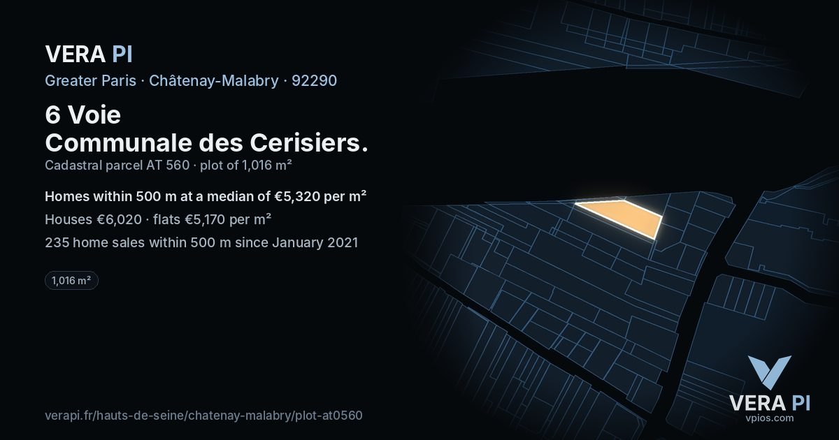 6 Voie Communale des Cerisiers, Châtenay-Malabry at night – the plot lit, the parcels around coloured by the prices near them