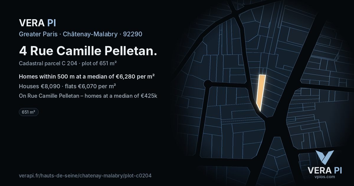 4 Rue Camille Pelletan, Châtenay-Malabry at night – the plot lit, the parcels around coloured by the prices near them