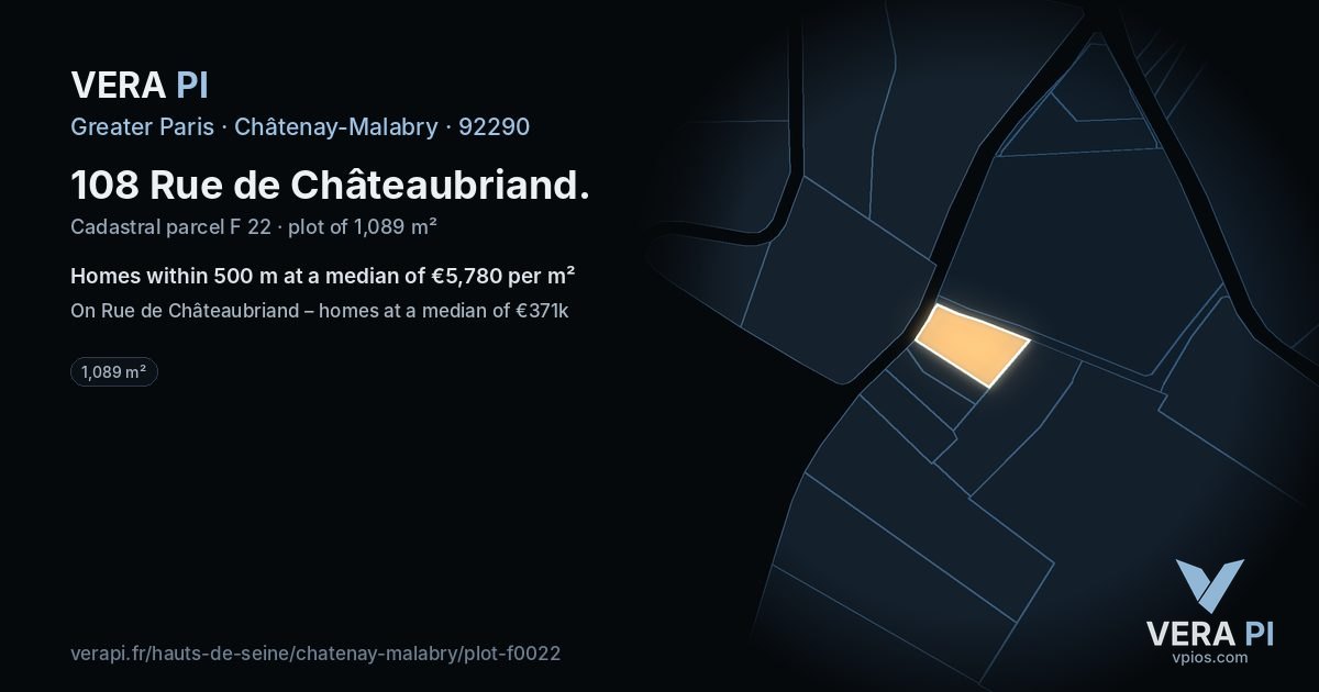 108 Rue de Châteaubriand, Châtenay-Malabry at night – the plot lit, the parcels around coloured by the prices near them