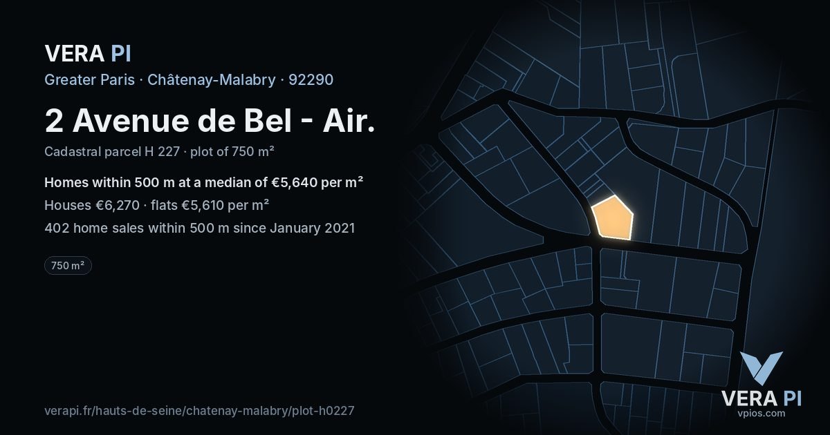 2 Avenue de Bel - Air, Châtenay-Malabry at night – the plot lit, the parcels around coloured by the prices near them