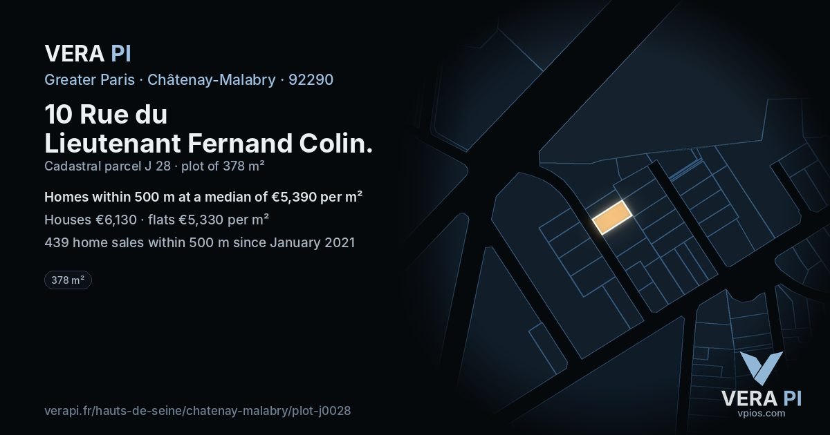 10 Rue du Lieutenant Fernand Colin, Châtenay-Malabry at night – the plot lit, the parcels around coloured by the prices near them