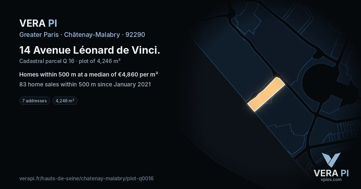 14 Avenue Léonard de Vinci, Châtenay-Malabry at night – the plot lit, the parcels around coloured by the prices near them