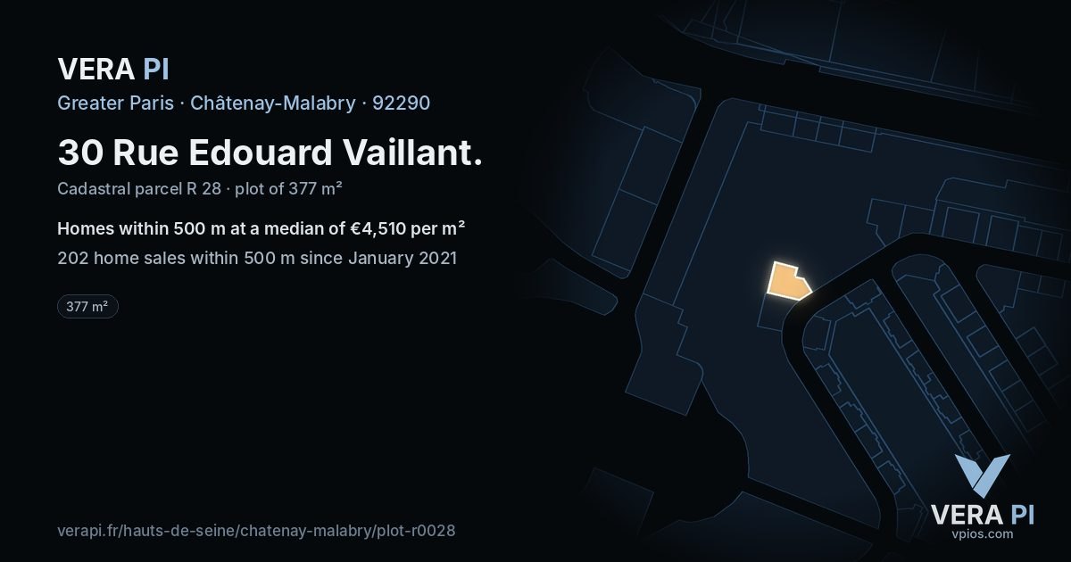 30 Rue Edouard Vaillant, Châtenay-Malabry at night – the plot lit, the parcels around coloured by the prices near them