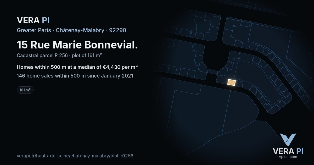 15 Rue Marie Bonnevial, Châtenay-Malabry at night – the plot lit, the parcels around coloured by the prices near them