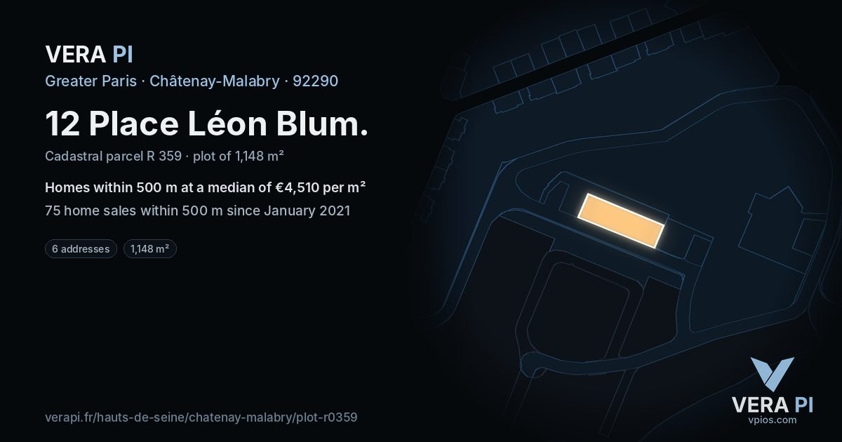 12 Place Léon Blum, Châtenay-Malabry at night – the plot lit, the parcels around coloured by the prices near them