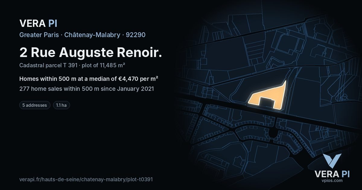 2 Rue Auguste Renoir, Châtenay-Malabry at night – the plot lit, the parcels around coloured by the prices near them